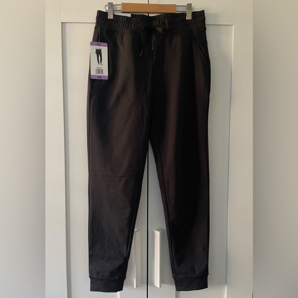 NWT Women's Tech Fleece Jogger 32 Degrees Black Size XS - Picture 3 of 9